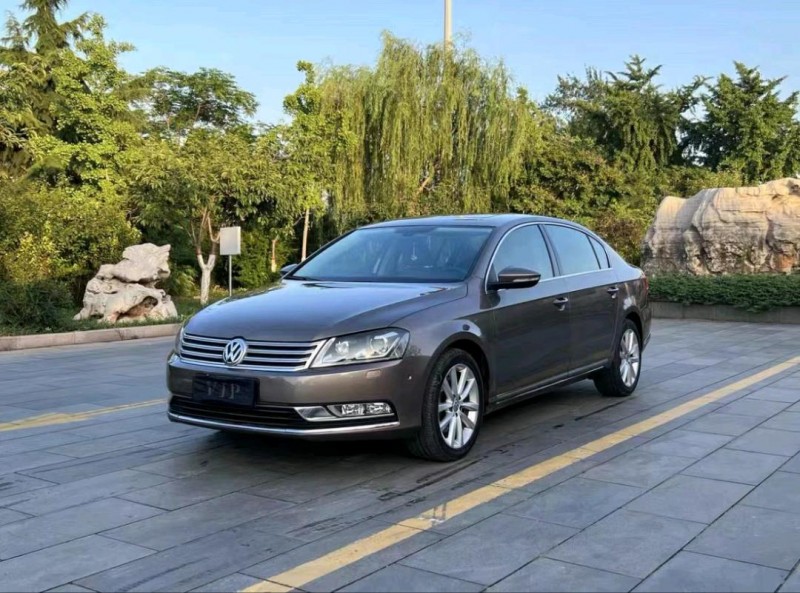 济南12年大众迈腾3