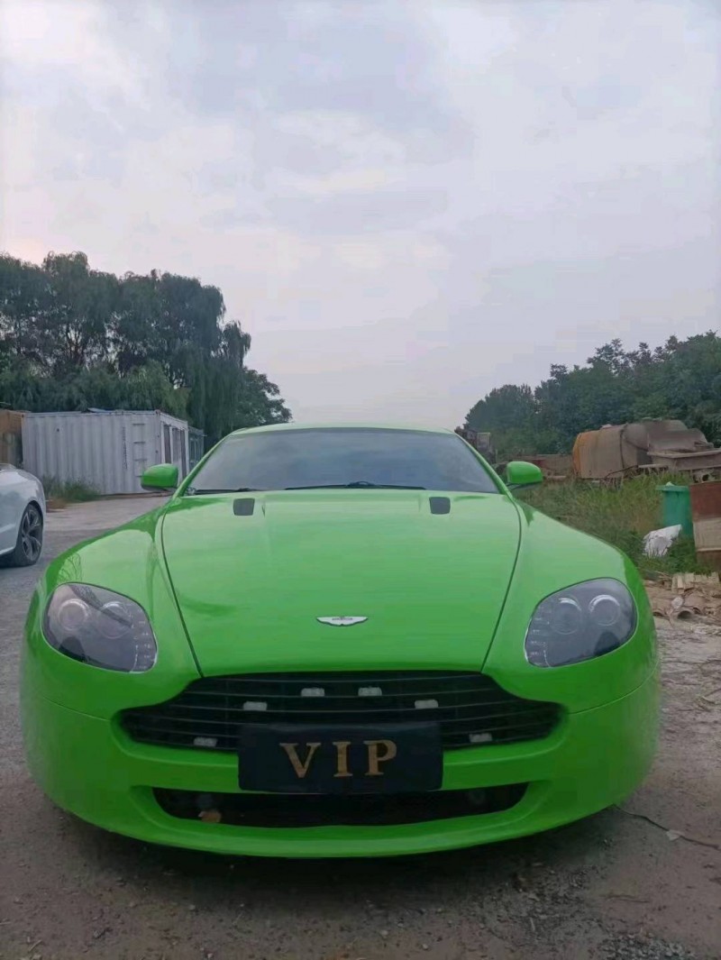 枣庄14年阿斯顿·马丁Vanquish1