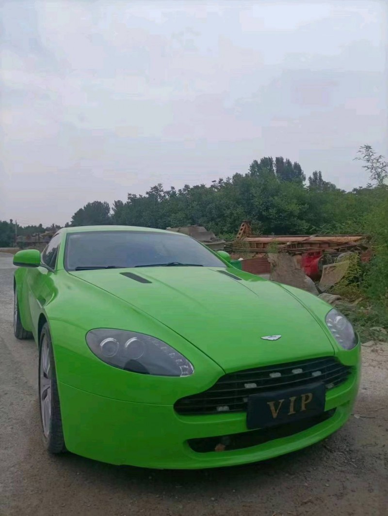 枣庄14年阿斯顿·马丁Vanquish2