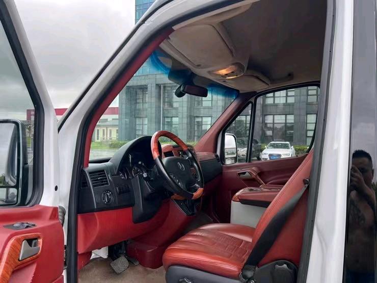 盐城14年奔驰斯宾特4