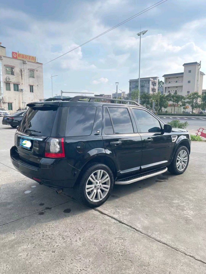 广州12年路虎发现神行8