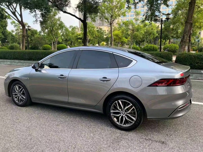 深圳22年比亚迪秦6