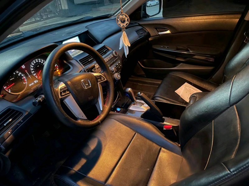 保定13年本田雅阁6