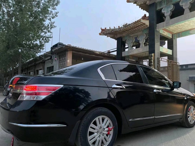 保定13年本田雅阁7