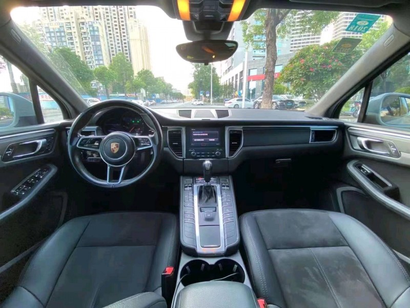 珠海16年保时捷Macan6