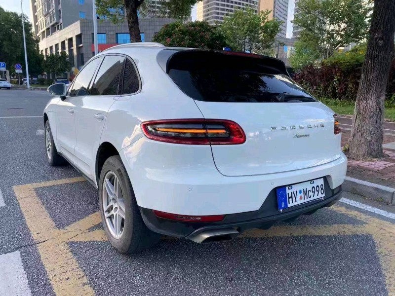 珠海16年保时捷Macan7