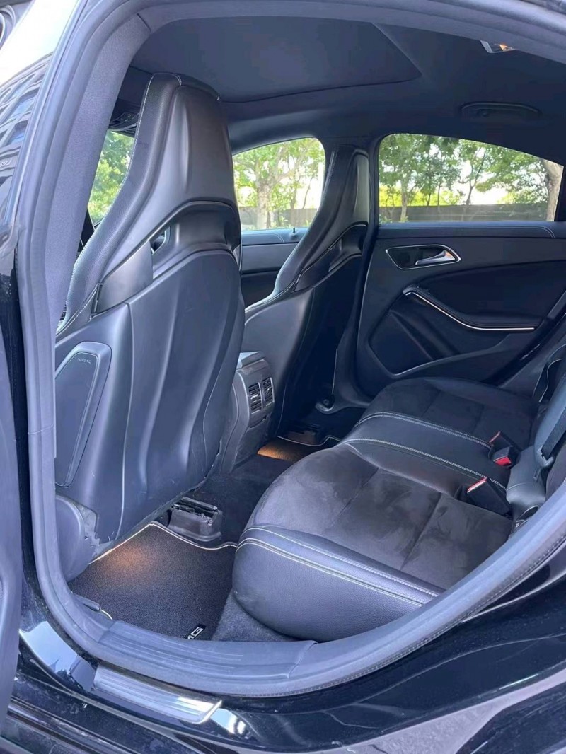 枣庄19年奔驰AMG4