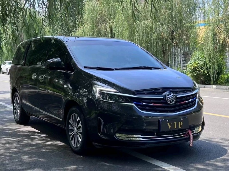 青岛20年别克GL82