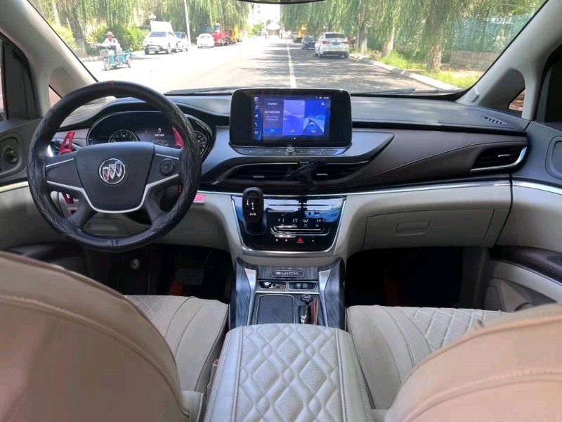 青岛20年别克GL84