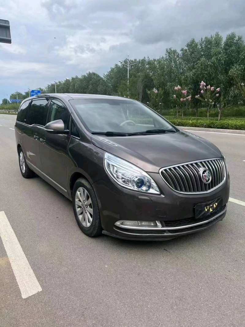 枣庄17年别克GL82