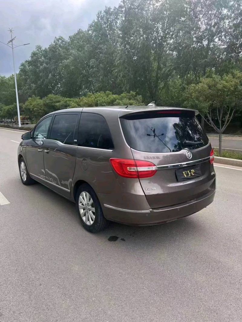 枣庄17年别克GL88