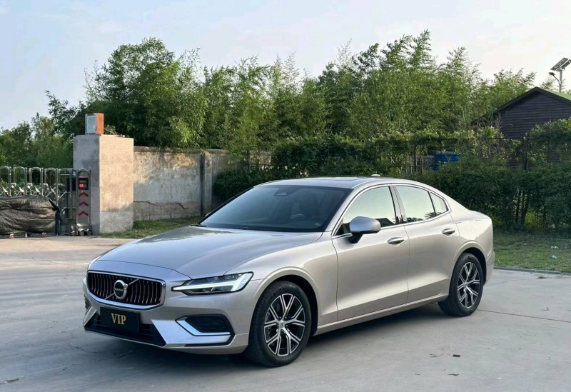 青岛23年沃尔沃S60L2