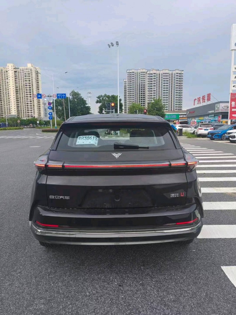 梧州23年哪吒U4