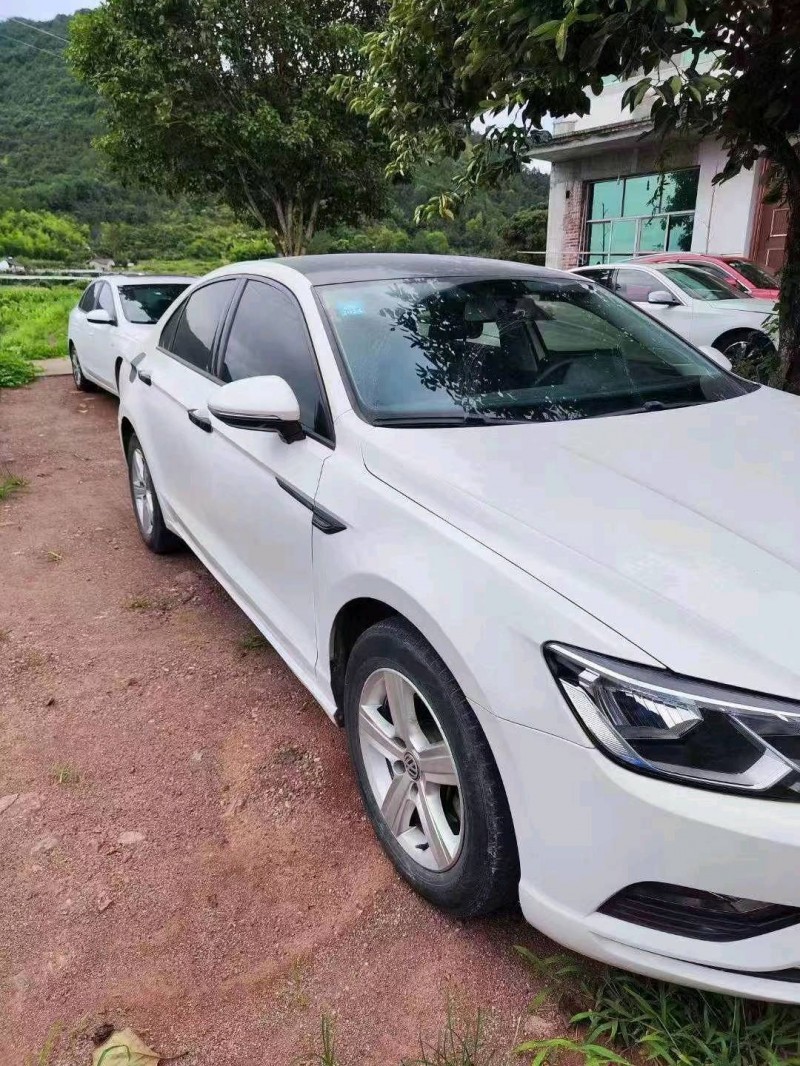 济南18年大众凌渡3