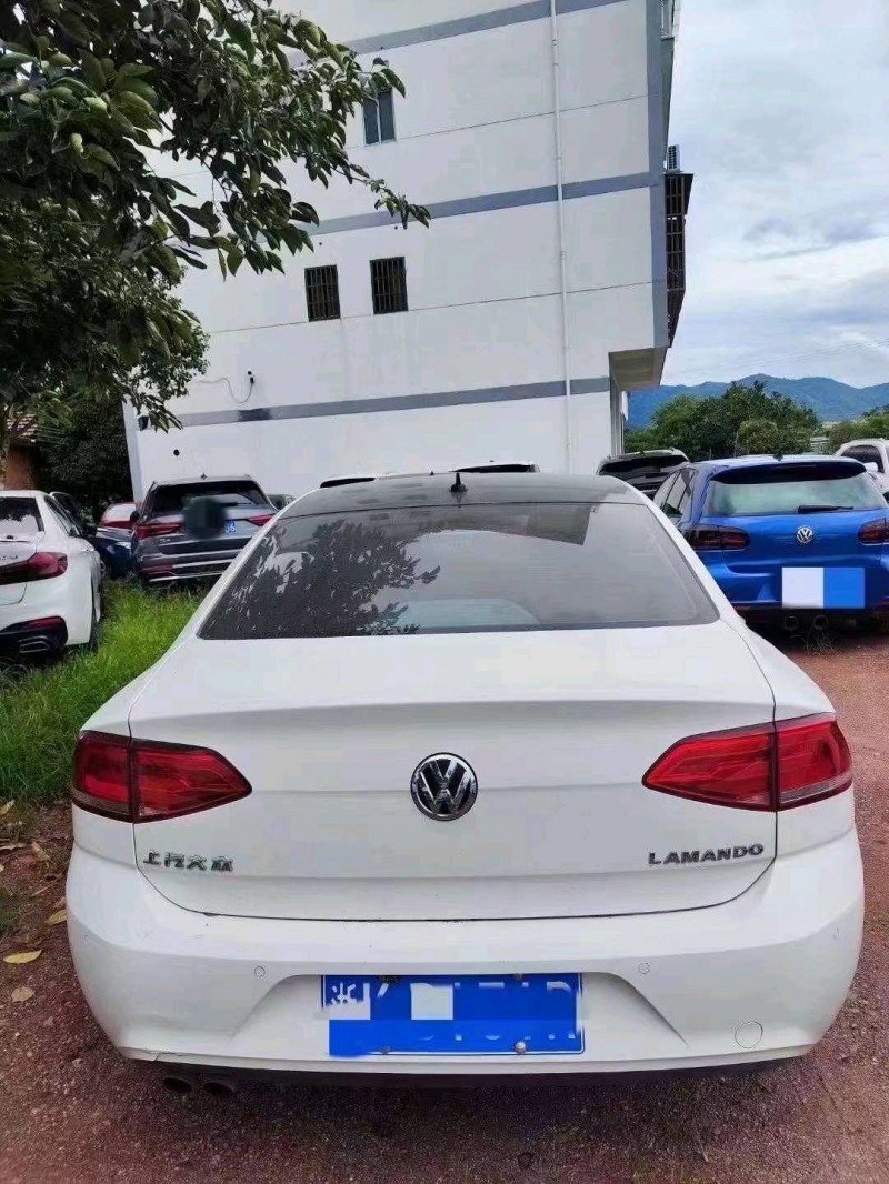 济南18年大众凌渡6