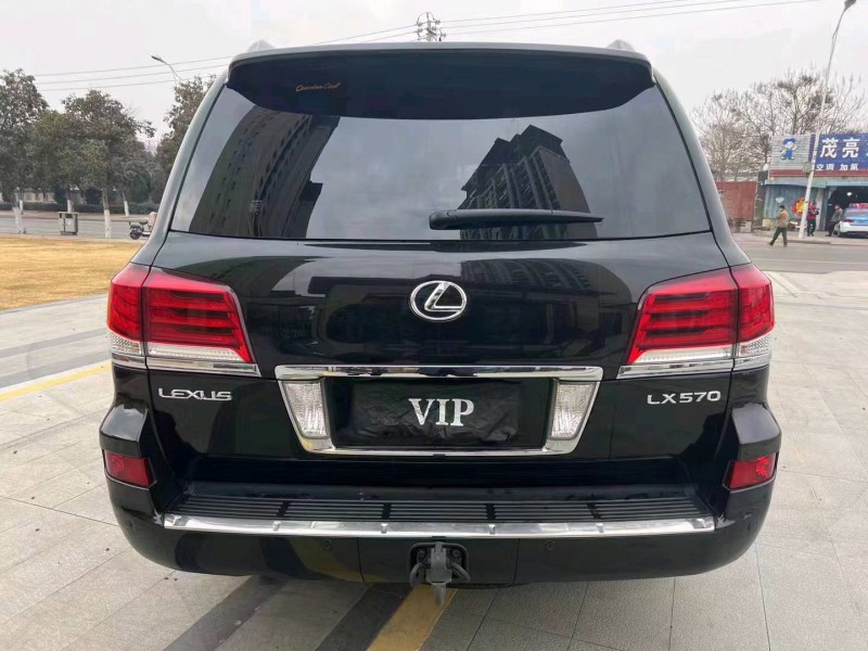 济宁15年雷克萨斯LX9