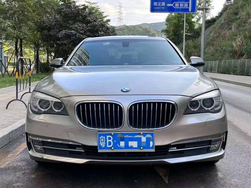 广州14年宝马7系1
