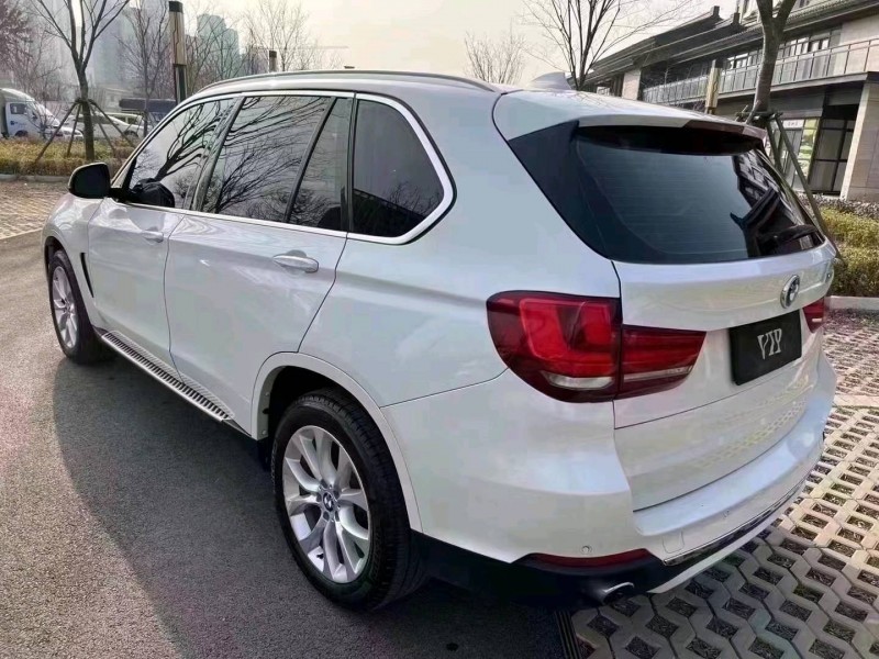 济宁18年宝马X58