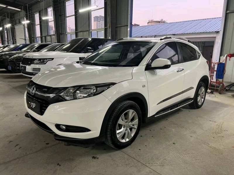 济宁16年本田缤智3