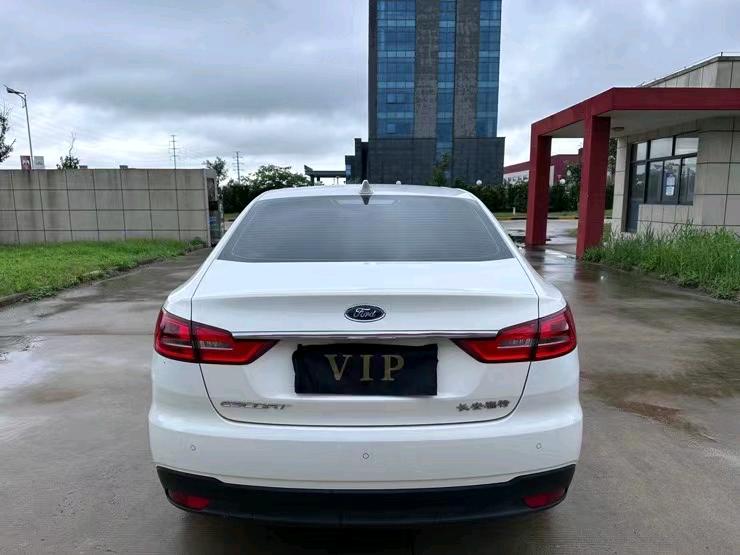 盐城20年福特福睿斯9