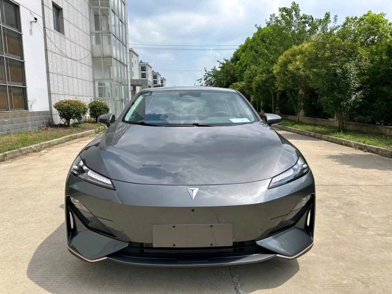 鹽城23年長安汽車深藍1