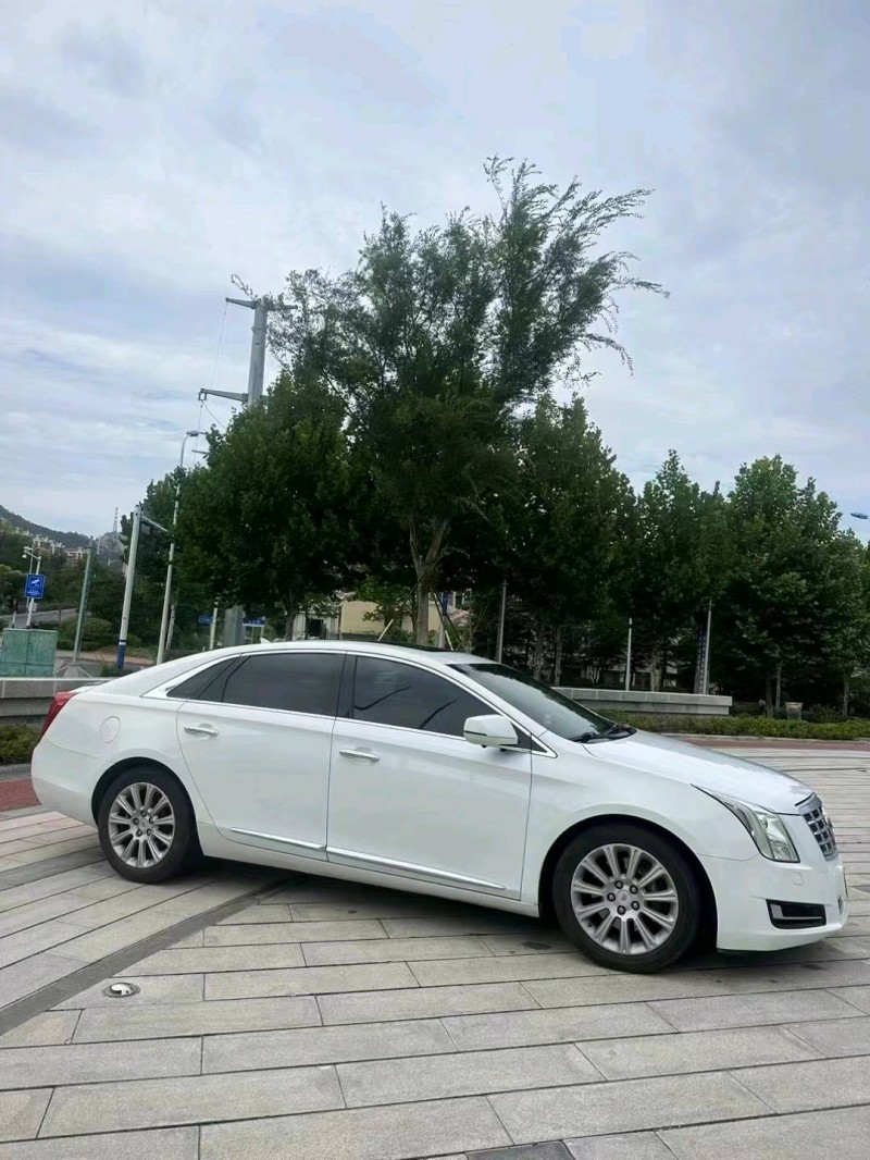 东营16年凯迪拉克XTS2