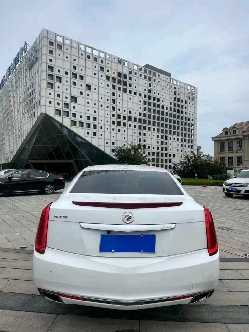 东营16年凯迪拉克XTS6