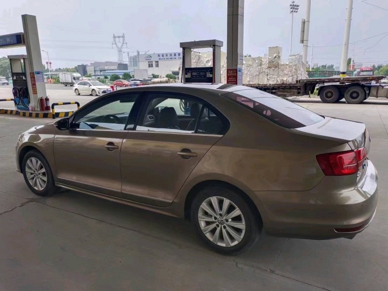 保定16年大众速腾5