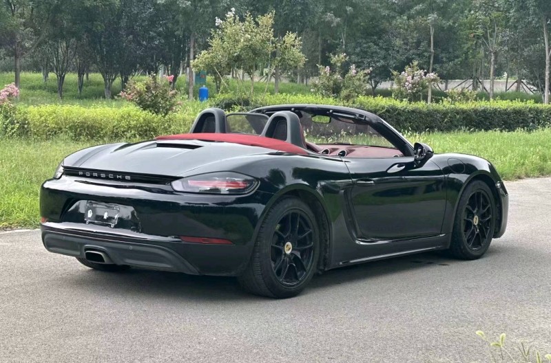 枣庄17年保时捷Boxster7