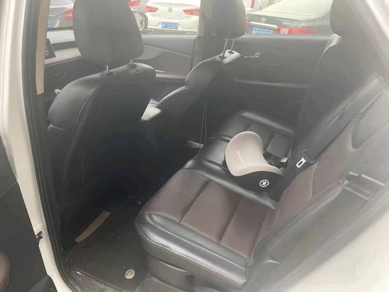 保定21年东风风光6