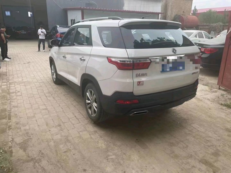 保定21年东风风光8