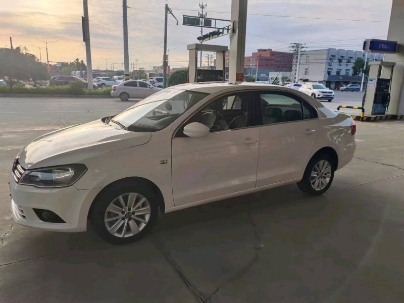 保定13年大众捷达2