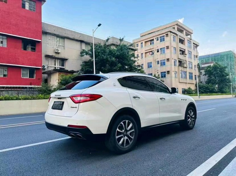 东莞18年玛莎拉蒂Levante7