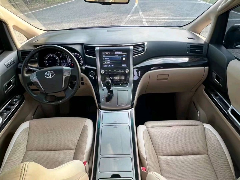 宜昌15年丰田埃尔法9