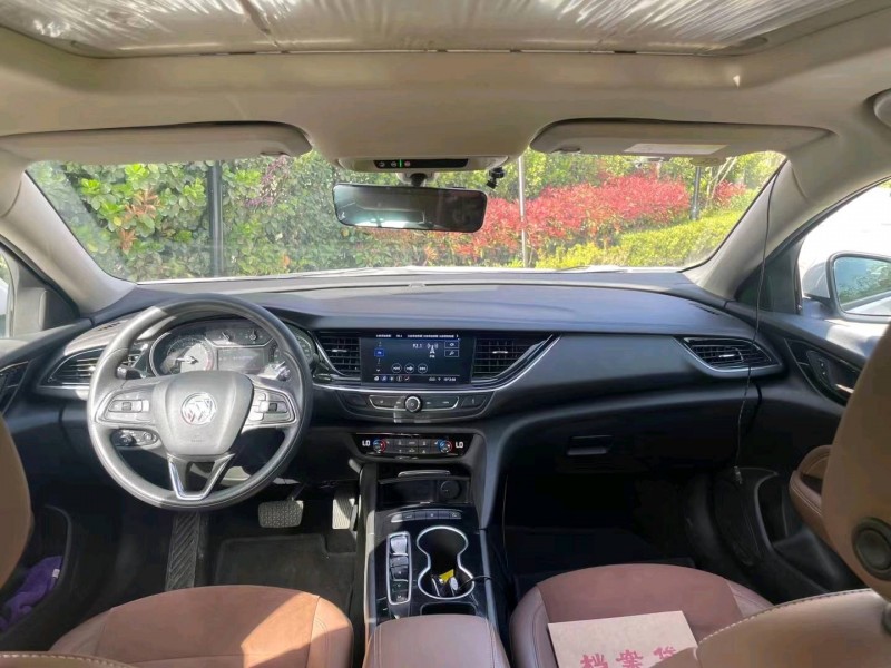 枣庄22年别克君威5