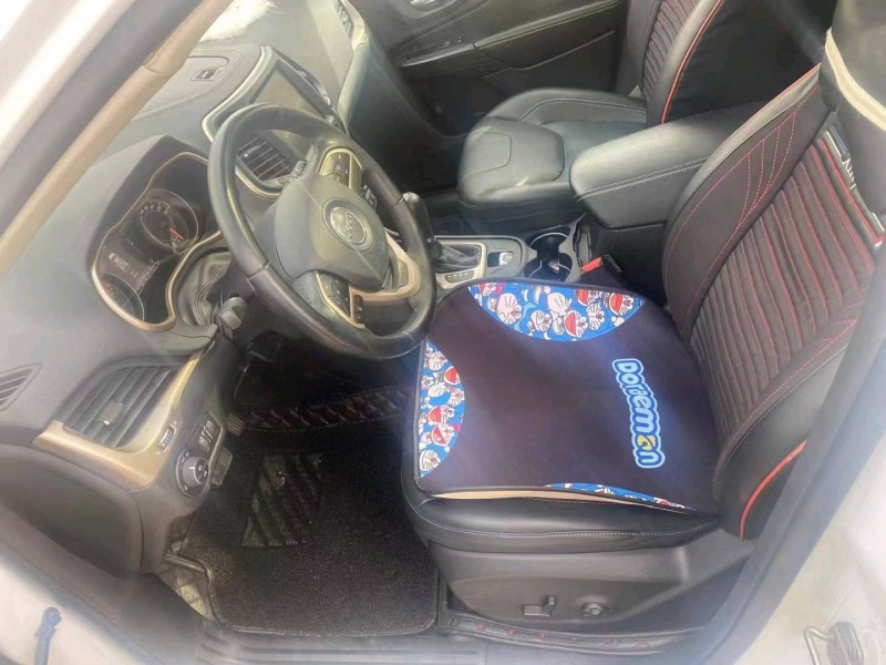 保定18年Jeep自由光6