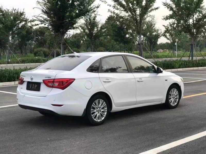 徐州16年别克英朗9