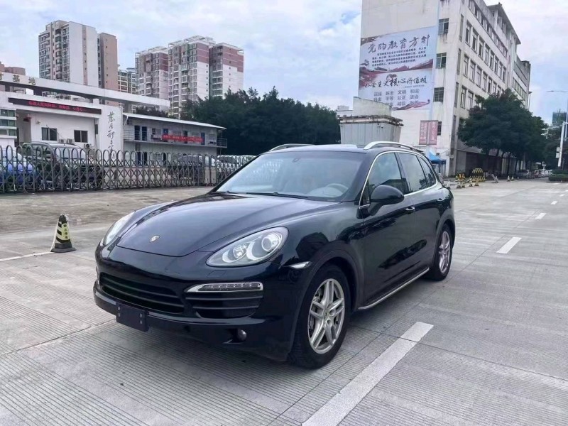 桂林11年保時捷卡宴3