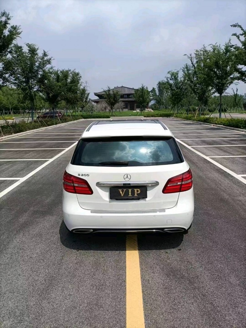 徐州15年奔驰B9