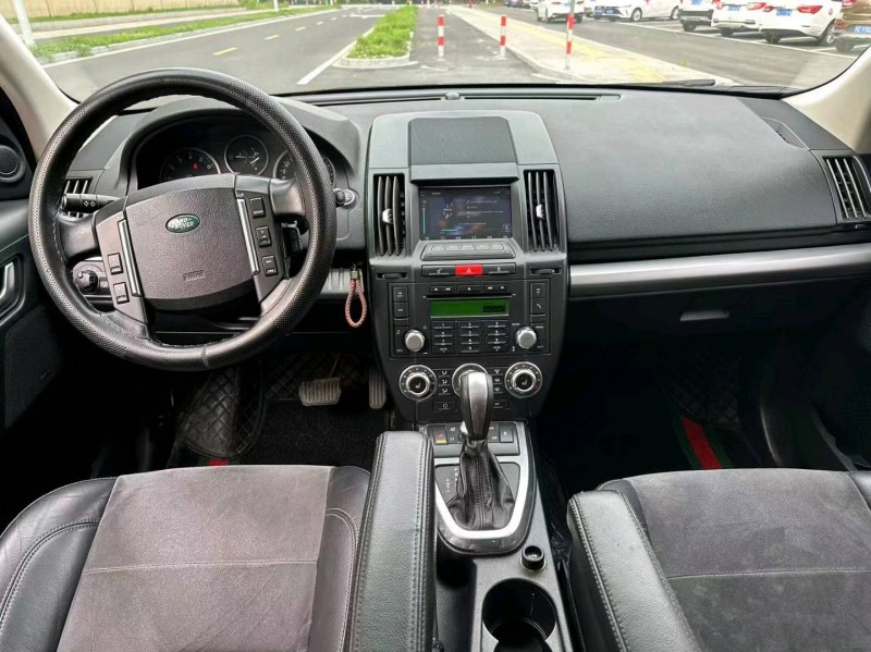 苏州11年路虎发现神行5