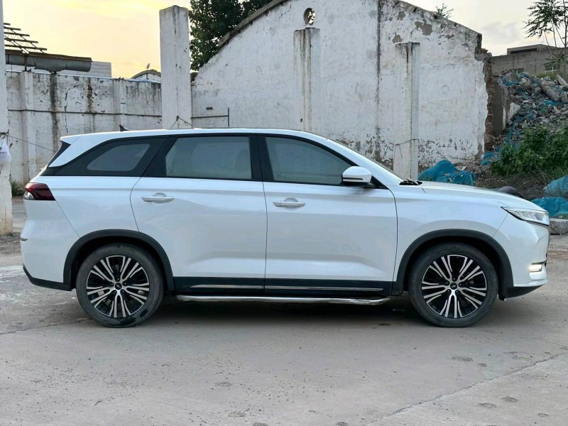 洛陽21年長安汽車歐尚6