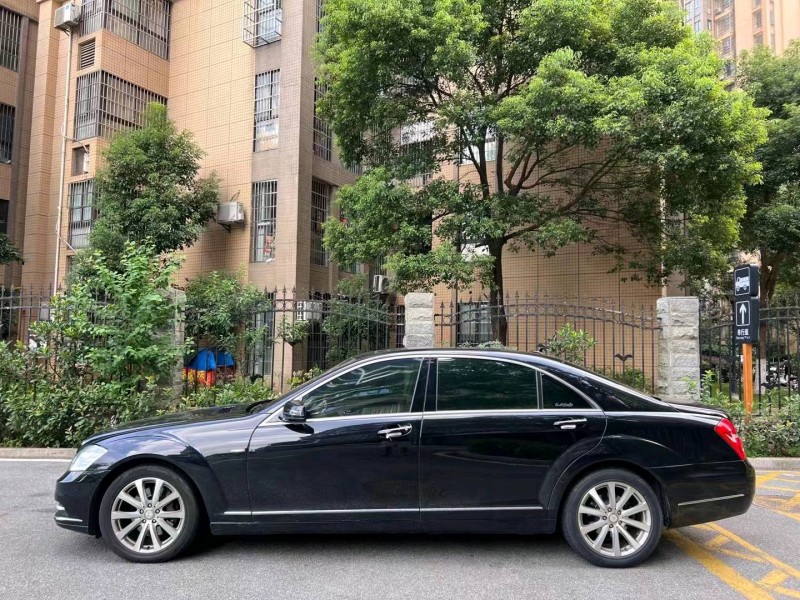 衡阳11年奔驰S6