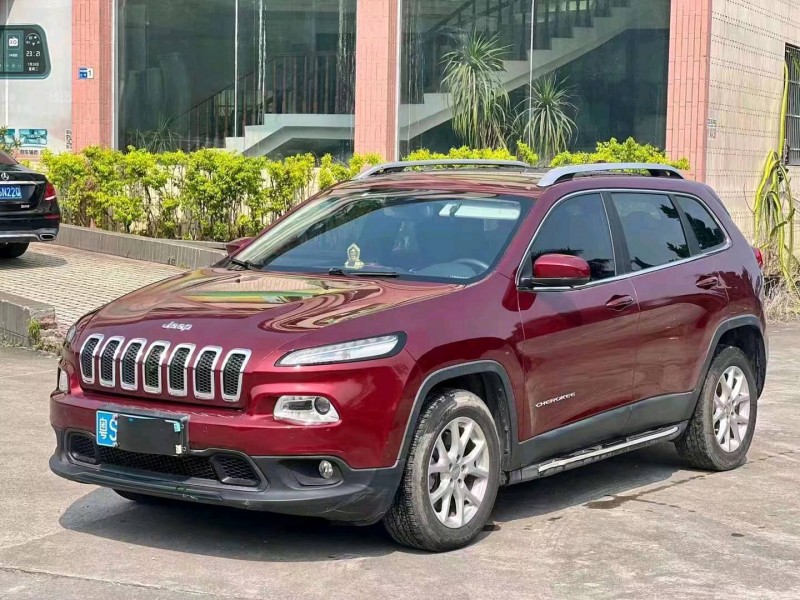 深圳17年Jeep自由光2