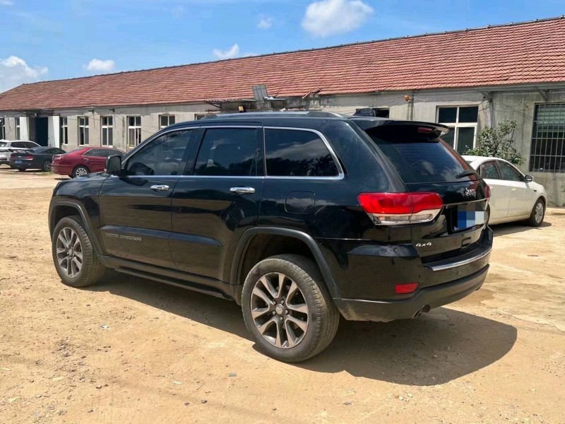 枣庄19年Jeep大切诺基5