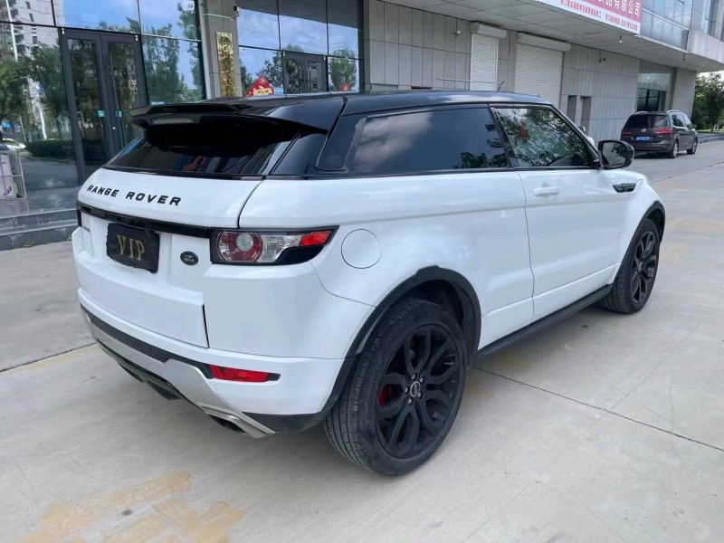 东营12年路虎极光3