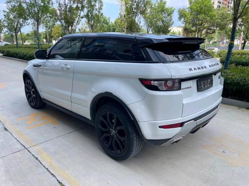 东营12年路虎极光6