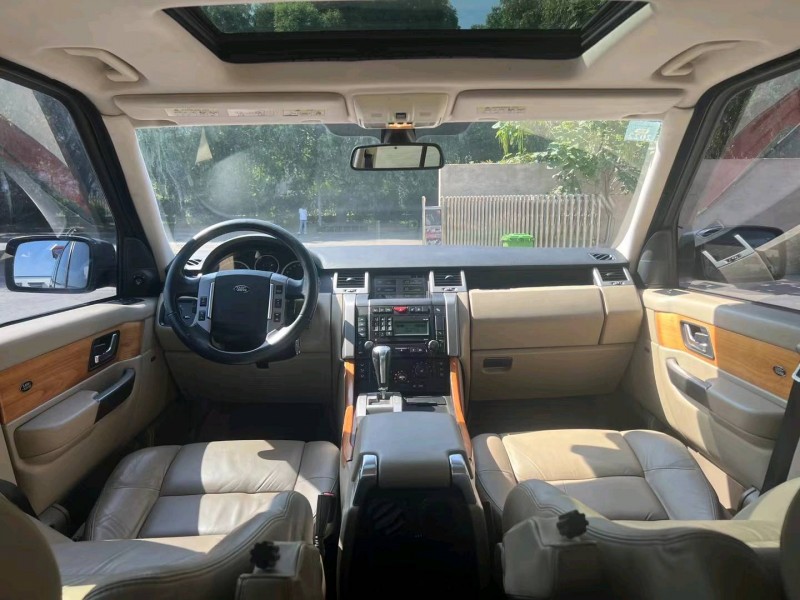 沈阳10年路虎揽胜运动4