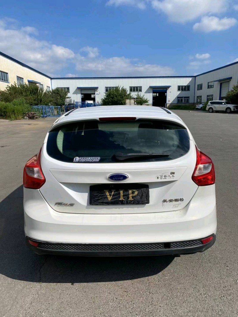 沈阳13年福特福克斯8