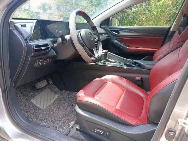珠海20年長安汽車逸動6