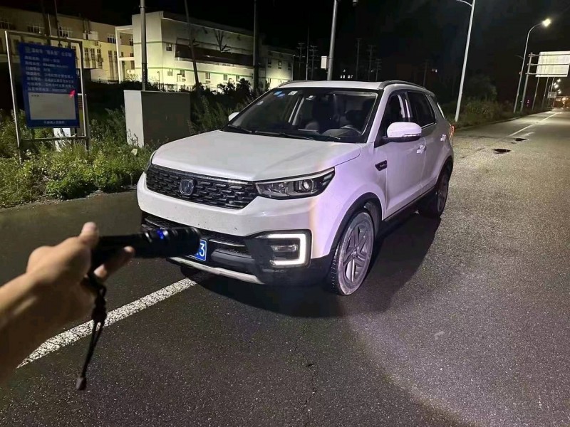 嘉興19年長安汽車CS552